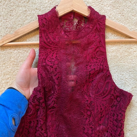 3 for $10 ✨4x Host Pick✨ Raspberry/ Wine All-Over Lace Dress - Picture 5 of 8